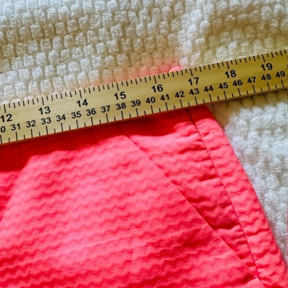 Lilly Pulitzer Magnolia Scallop‎ Shorts Bright Coral Textured Cotton Size 8 NWOT - Picture 8 of 10
